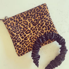 Load image into Gallery viewer, Luxury Leopard Print Pouch
