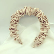 Load image into Gallery viewer, Pure Silk Ruched Hairband
